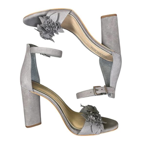 Gianni Bini Kehlani 3D Floral Suede Leather Heeled Sandal Women’s Size 8.5M Grey - Picture 5 of 11